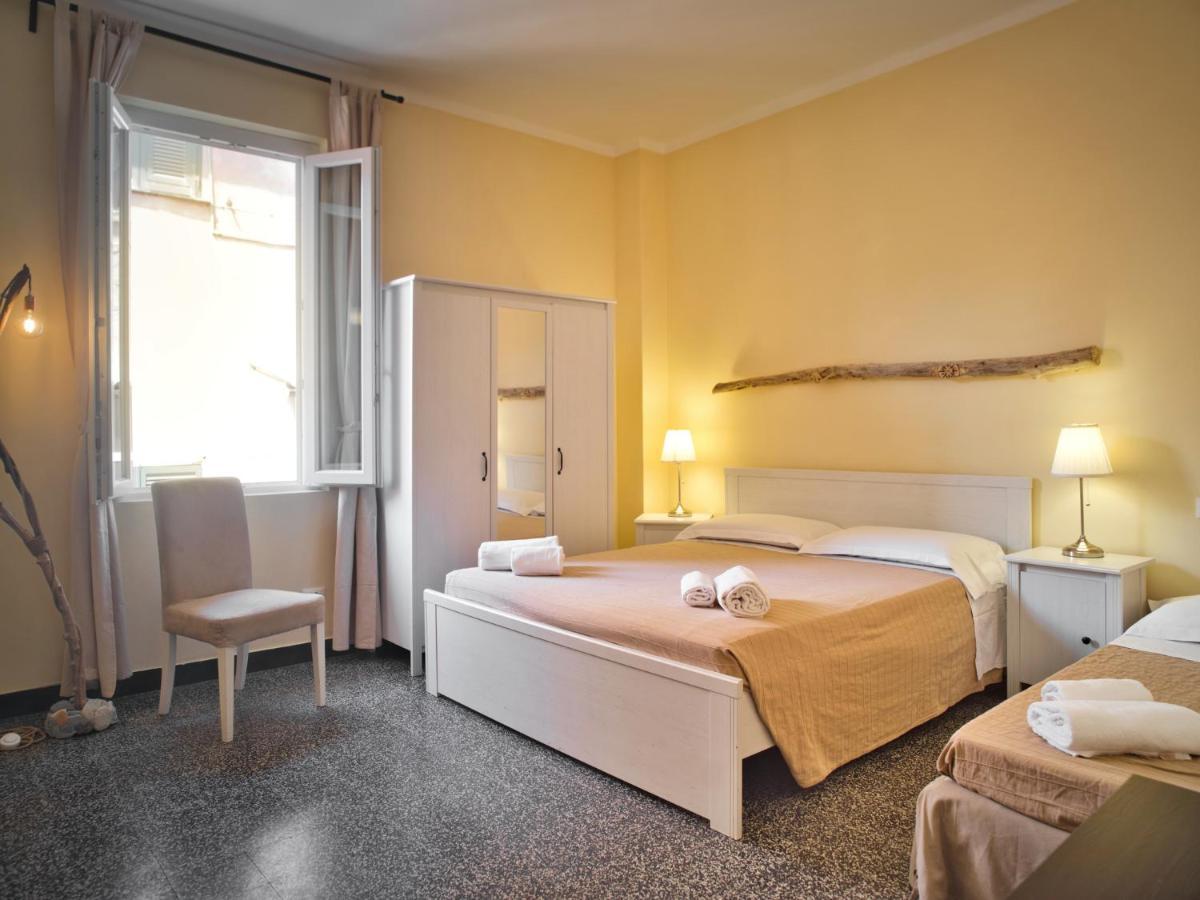 Hotel 2 Passi Dal Mare Finale Ligure Exterior foto